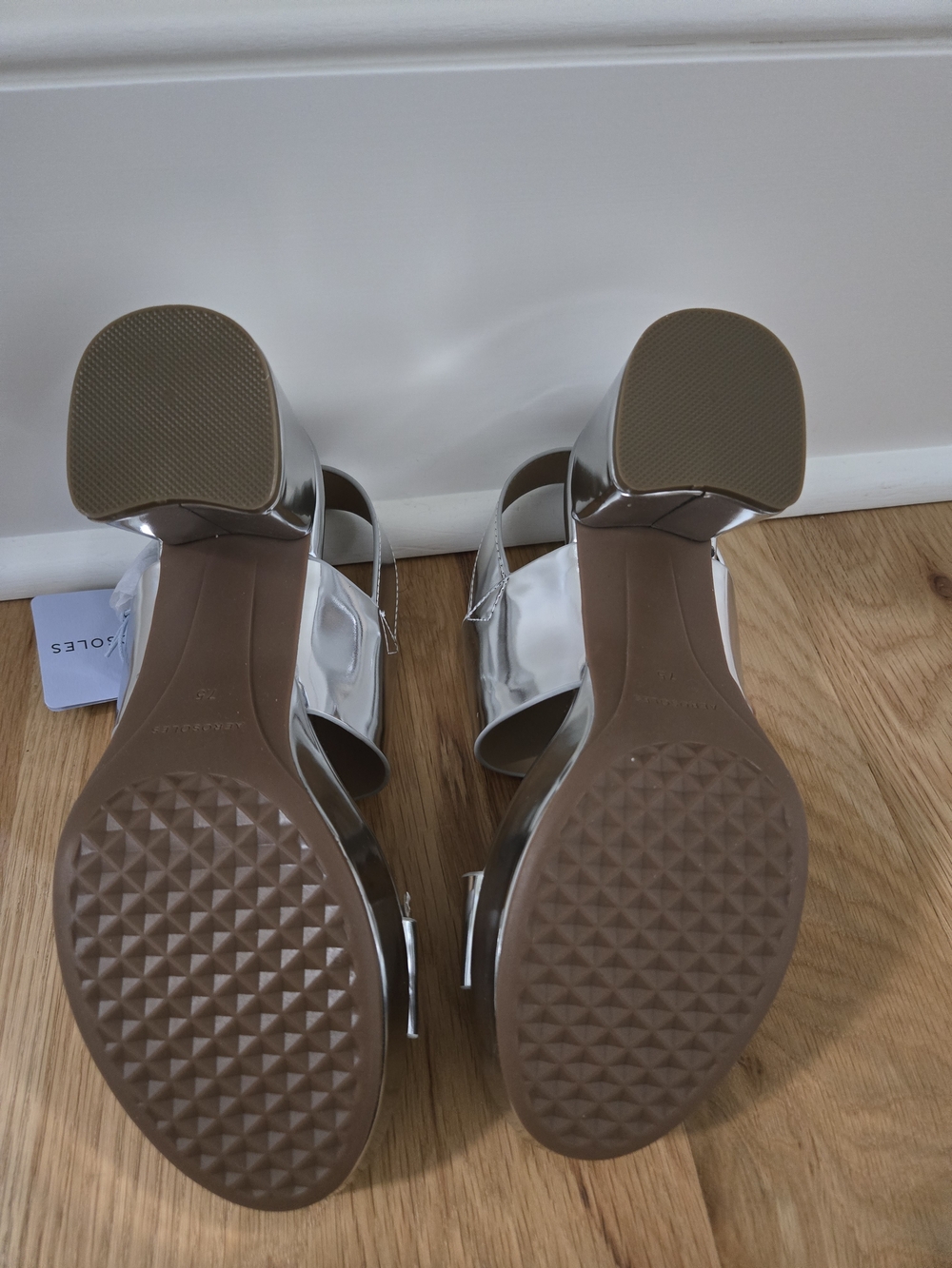 AEROSOLES Silver Metallic Platform Block Heel Sandals - Picture 3 of 5